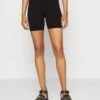 WEEKDAY Ina Seamless- Shorts - Black