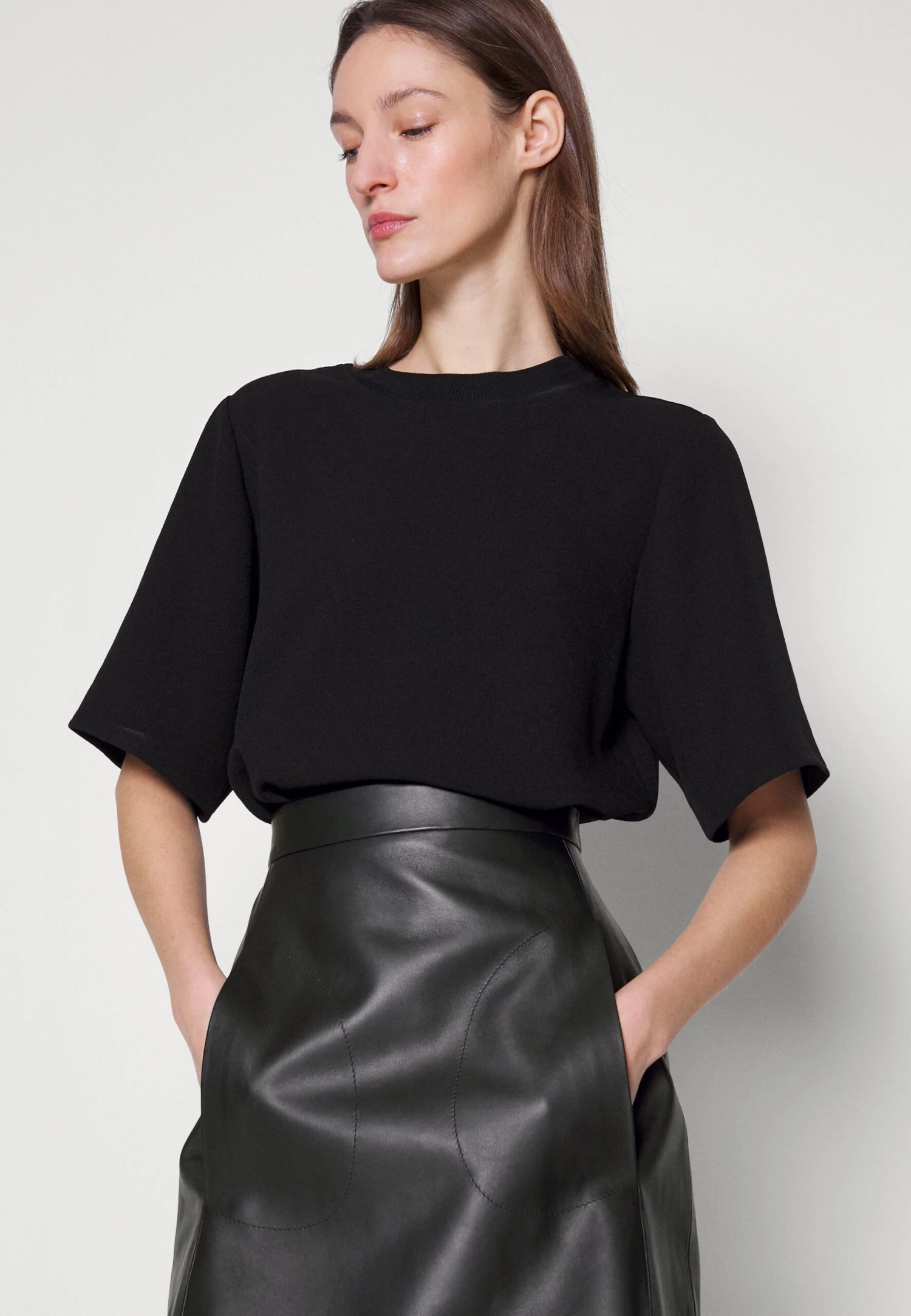 Hugo Larasa - Leather Skirt - Black - Image 5