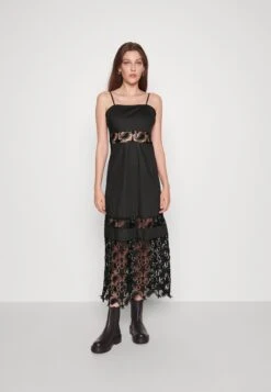 Star Sasha Dress - Day Dress