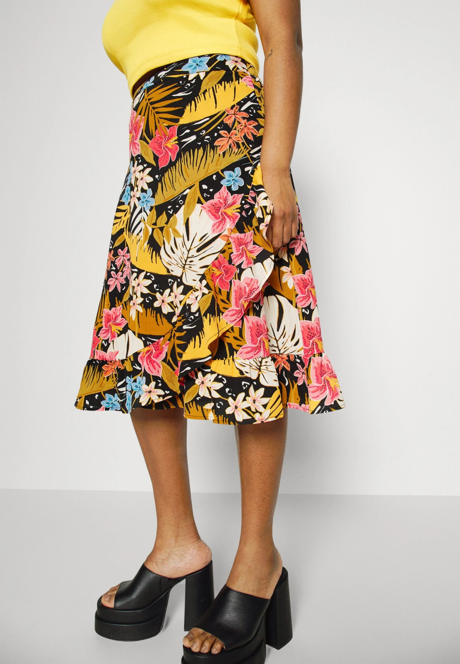 ONLY CARMAKOMA Carluxoda Wrap Skirt - A-Line Skirt - Image 4
