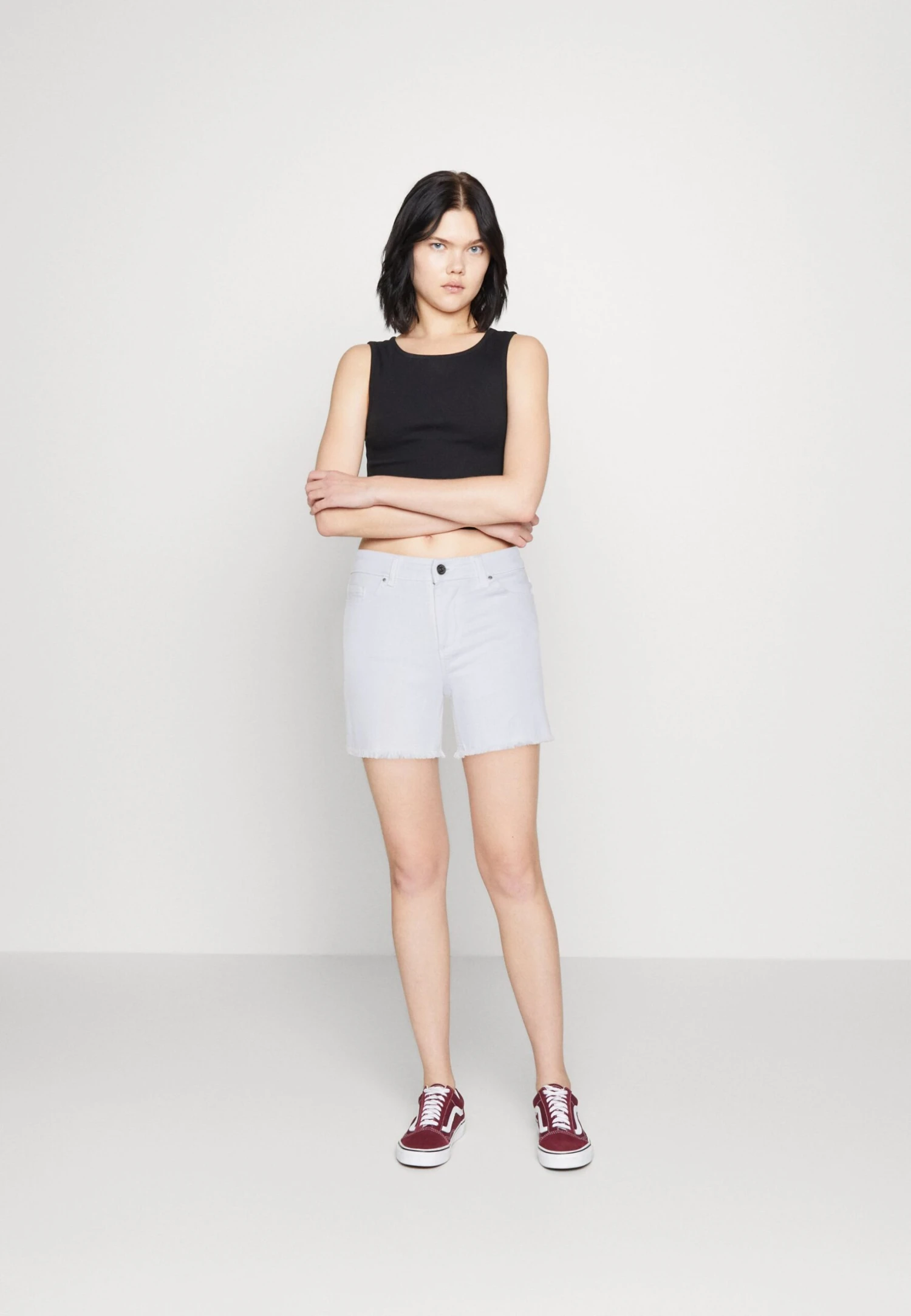 ONLY Onlblush Mid Raw - Denim Shorts - White - Image 2