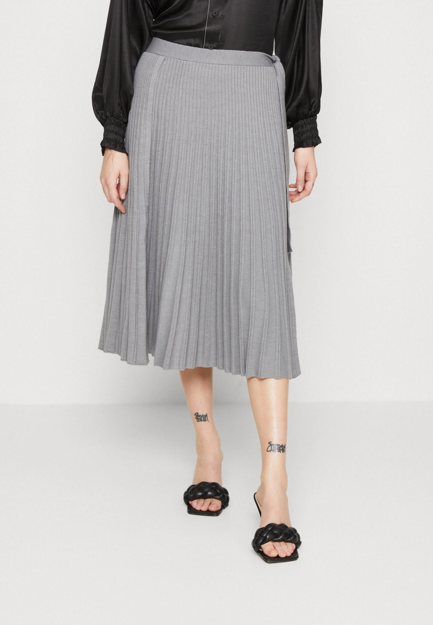 3.1 Phillip Lim Pleated Belted Skirt - Pleated Skirt - Light Grey Melange