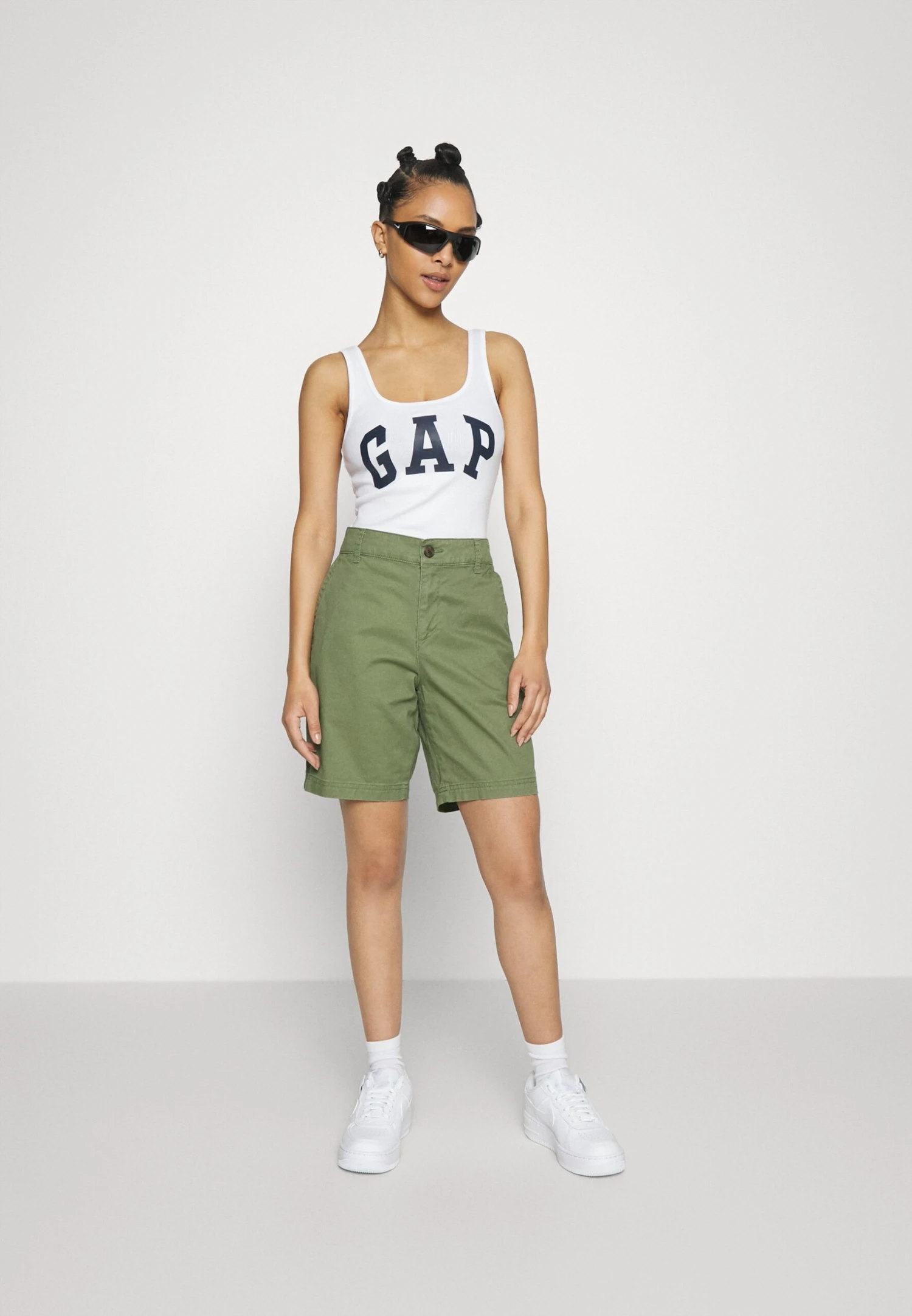 Bermuda - Shorts - Image 2