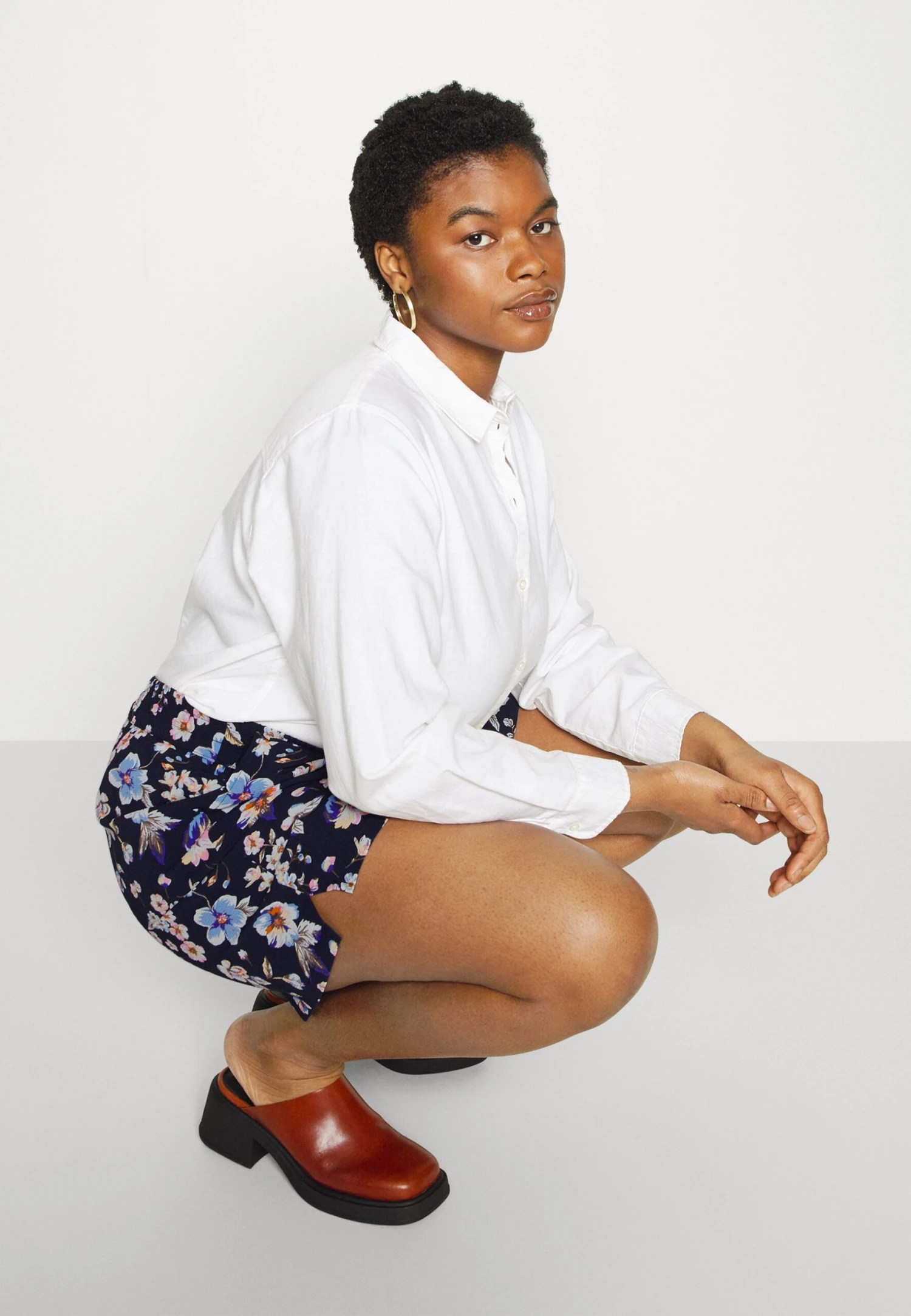 Oncnova Lux - Shorts - Image 4