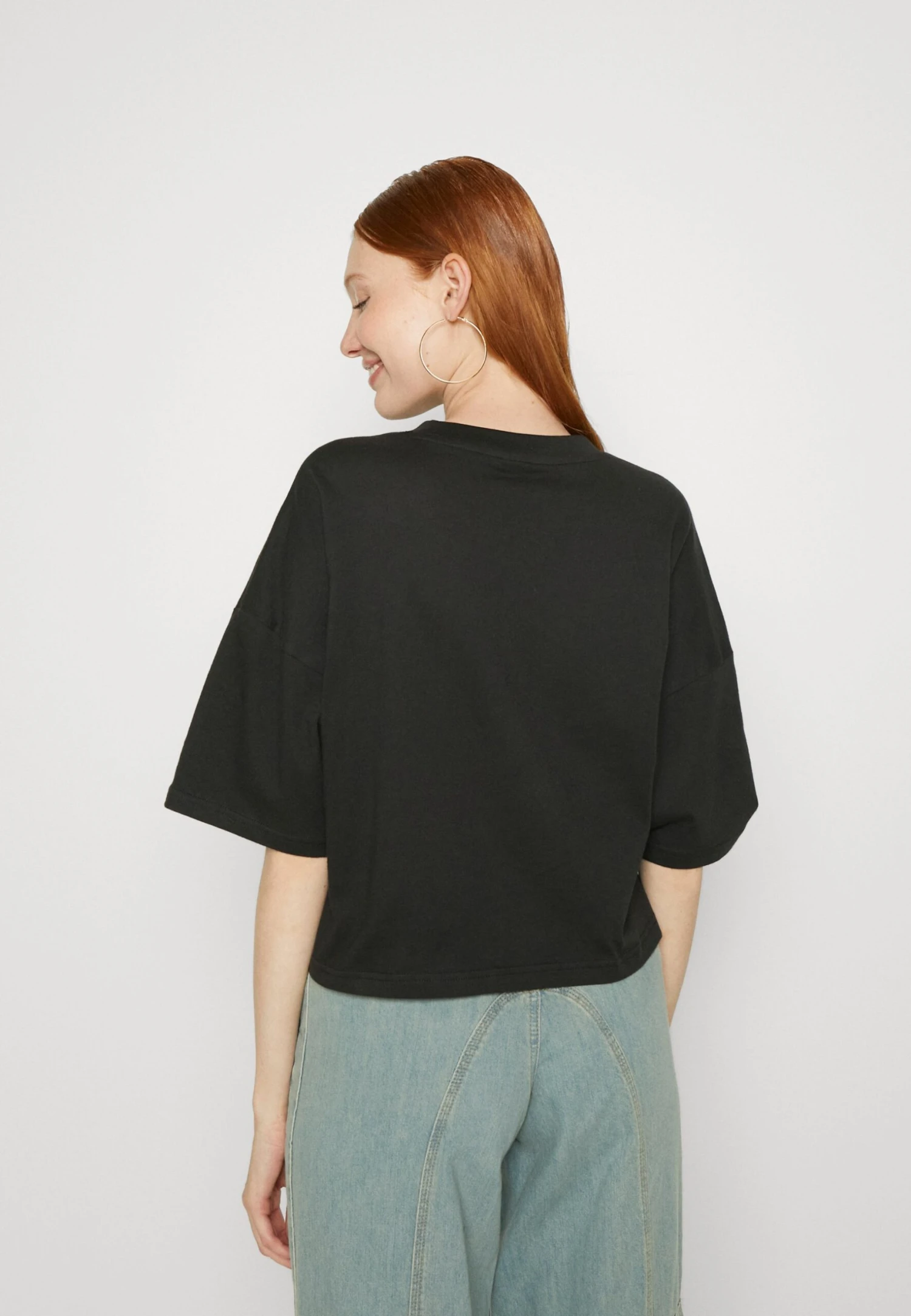 Puma Classics - Basic T-Shirt - Image 4