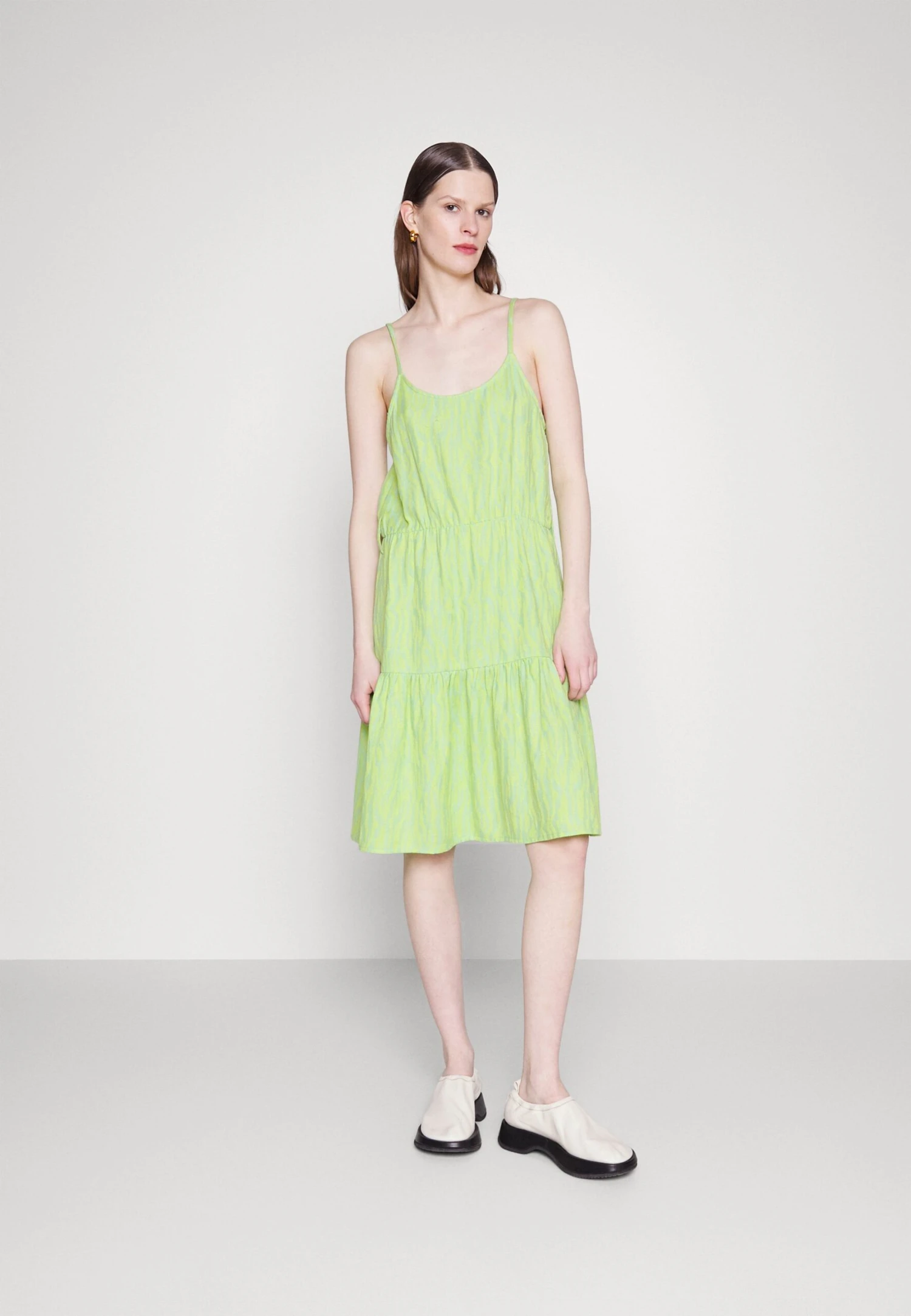 Rose Short Dress- Day Dress - Wild Lime - Image 2