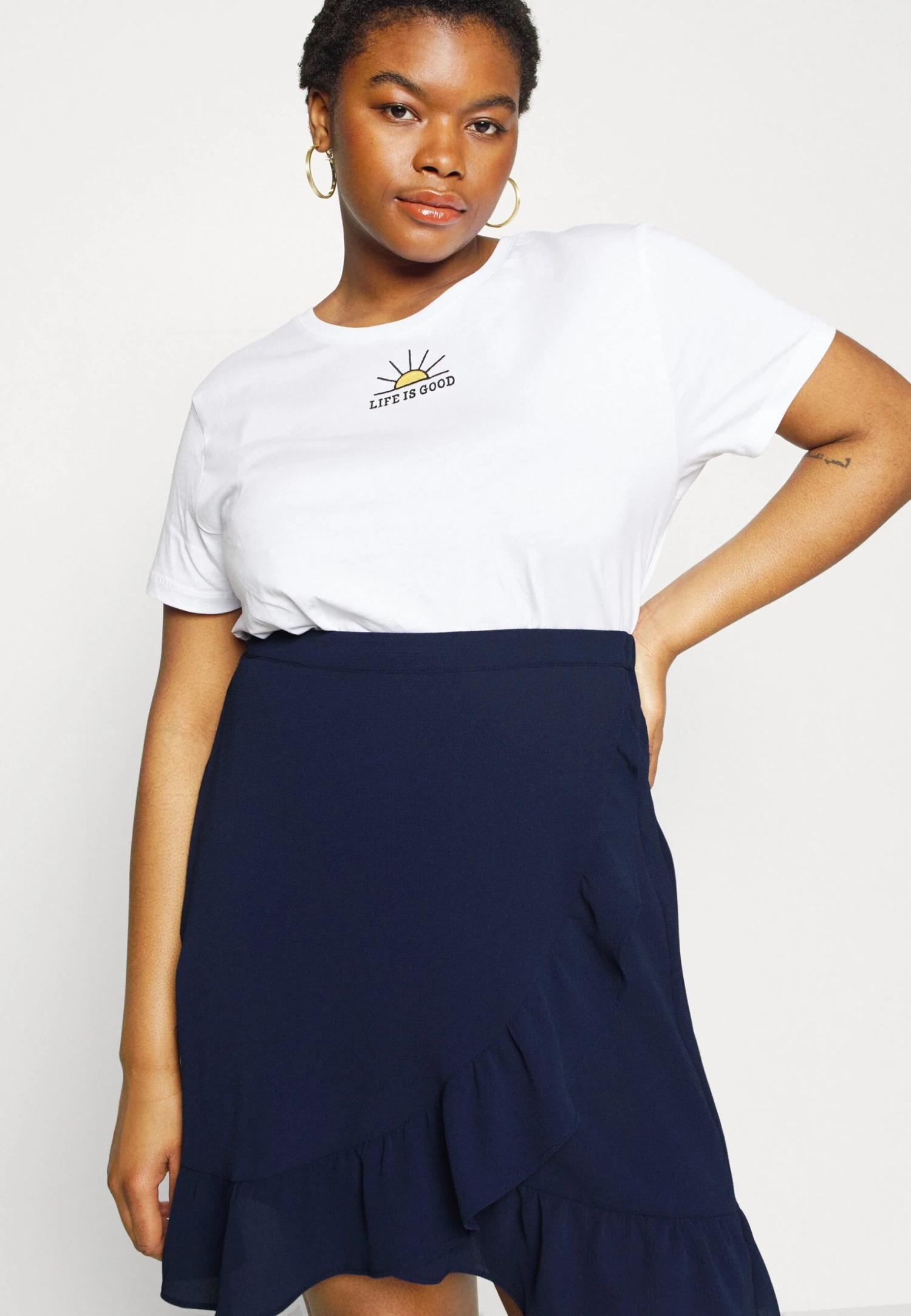 Oncnova Lux Merle Short Skirt- Wrap Skirt - Navy Blazer - Image 4