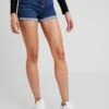 ONLY Onlhush Button Box - Denim Shorts