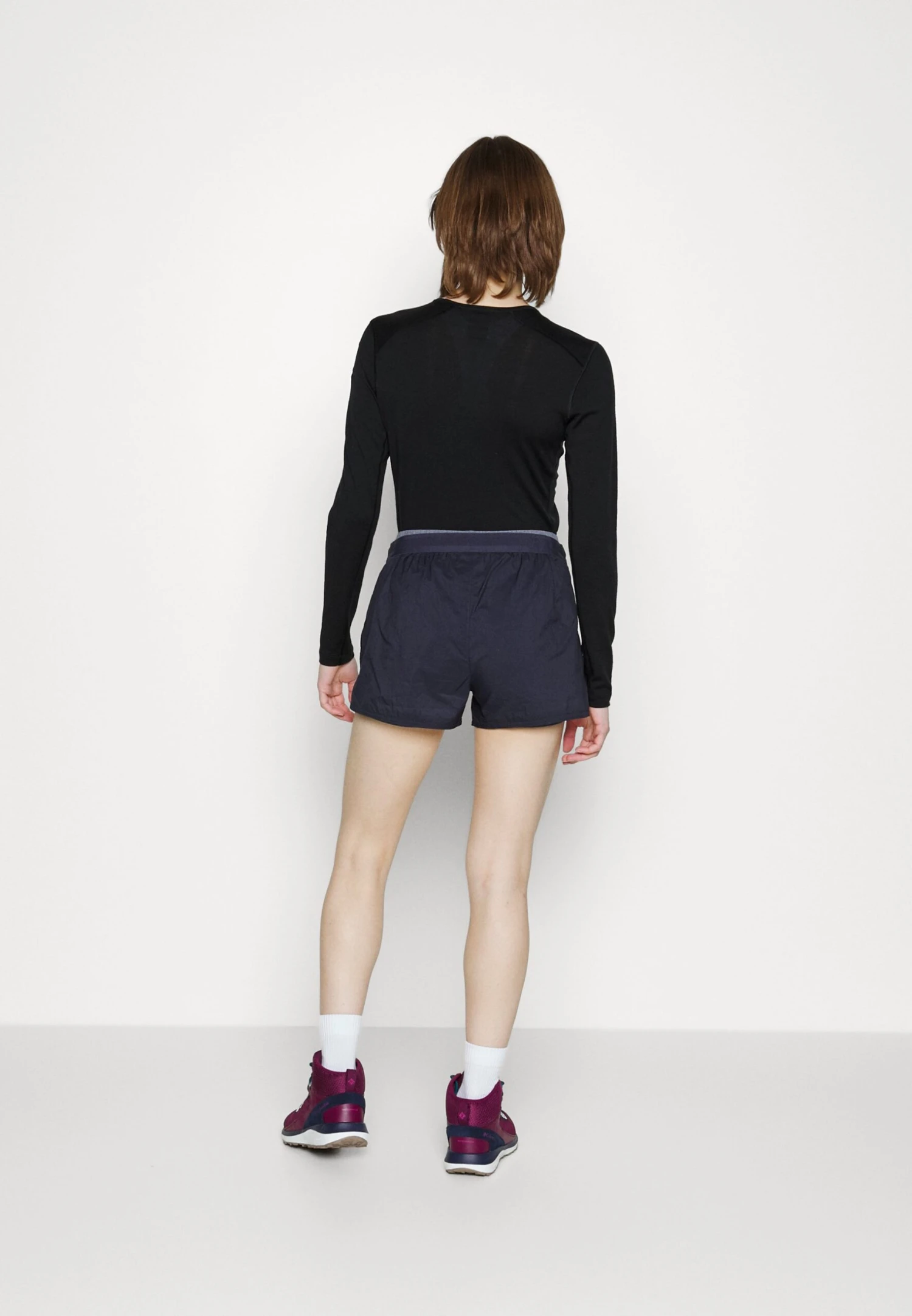 Jack Wolfskin Tasman Shorts W - Outdoor Shorts - Graphite - Image 3