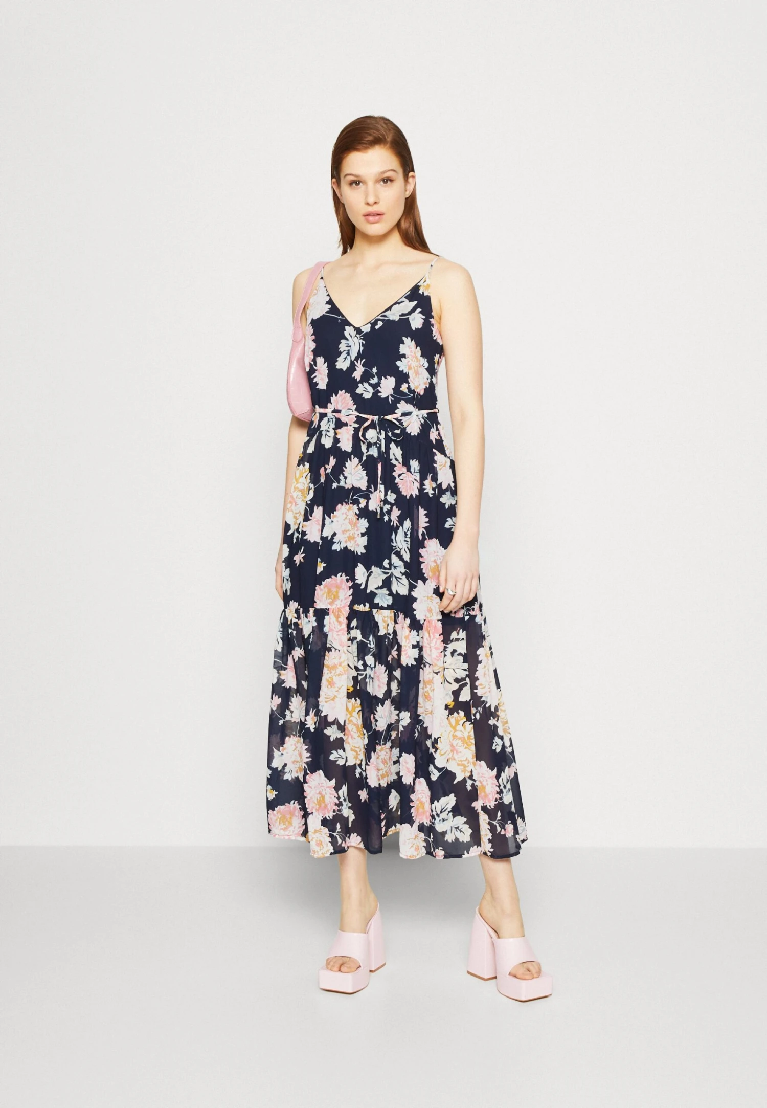 ONLY Onlstar Life Singlet Dress - Maxi Dress - Image 2