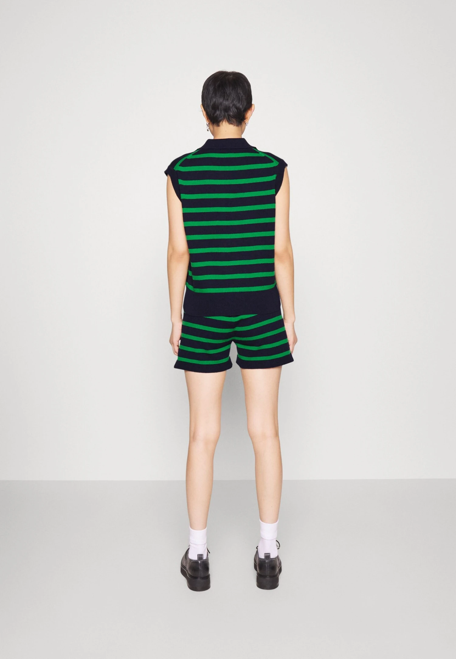 Trousers Short - Shorts - Dark Green/Dark Blue - Image 3