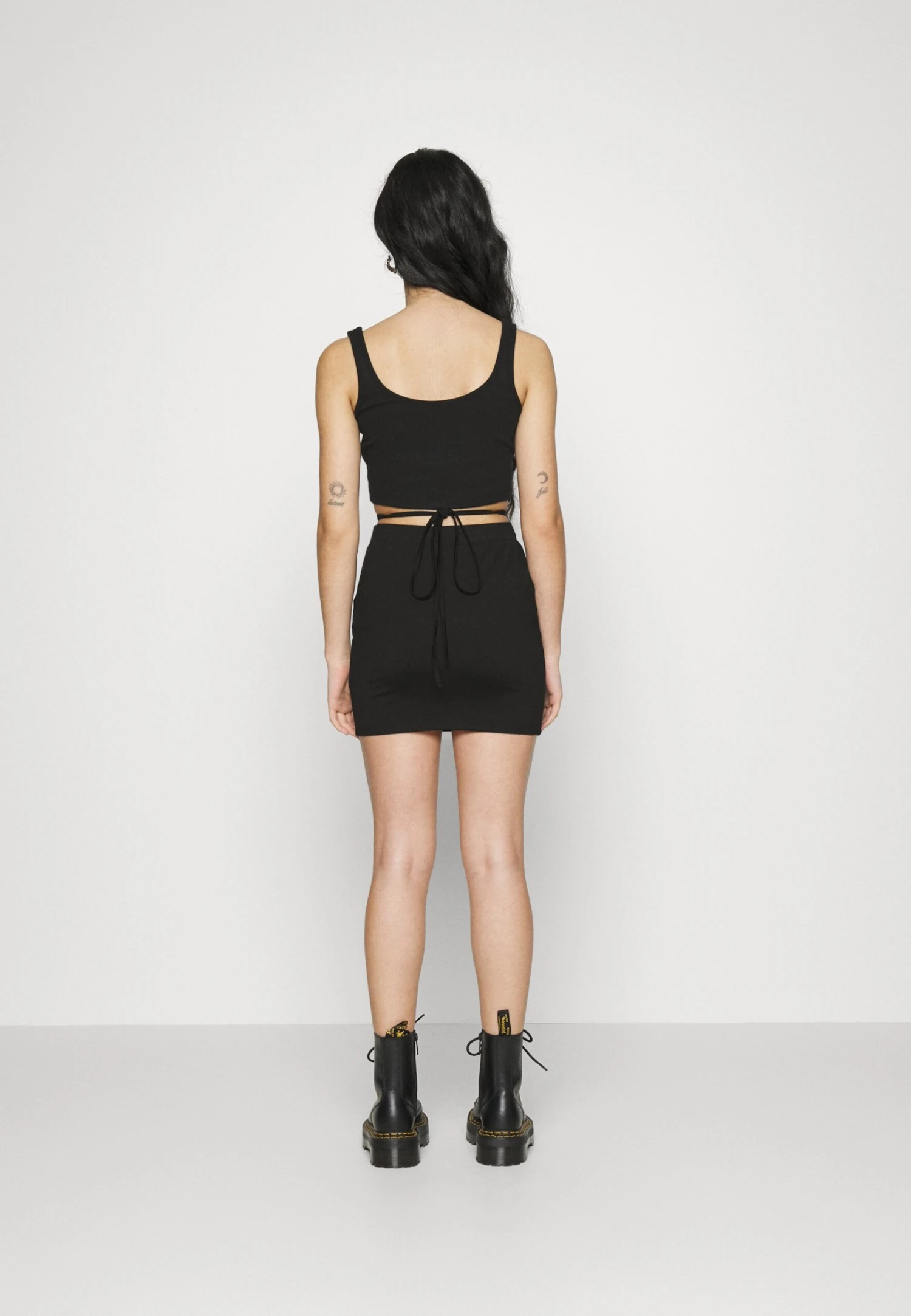 Noisy May Petite Nmceleste Chain Detail - Mini Skirt - Black - Image 3