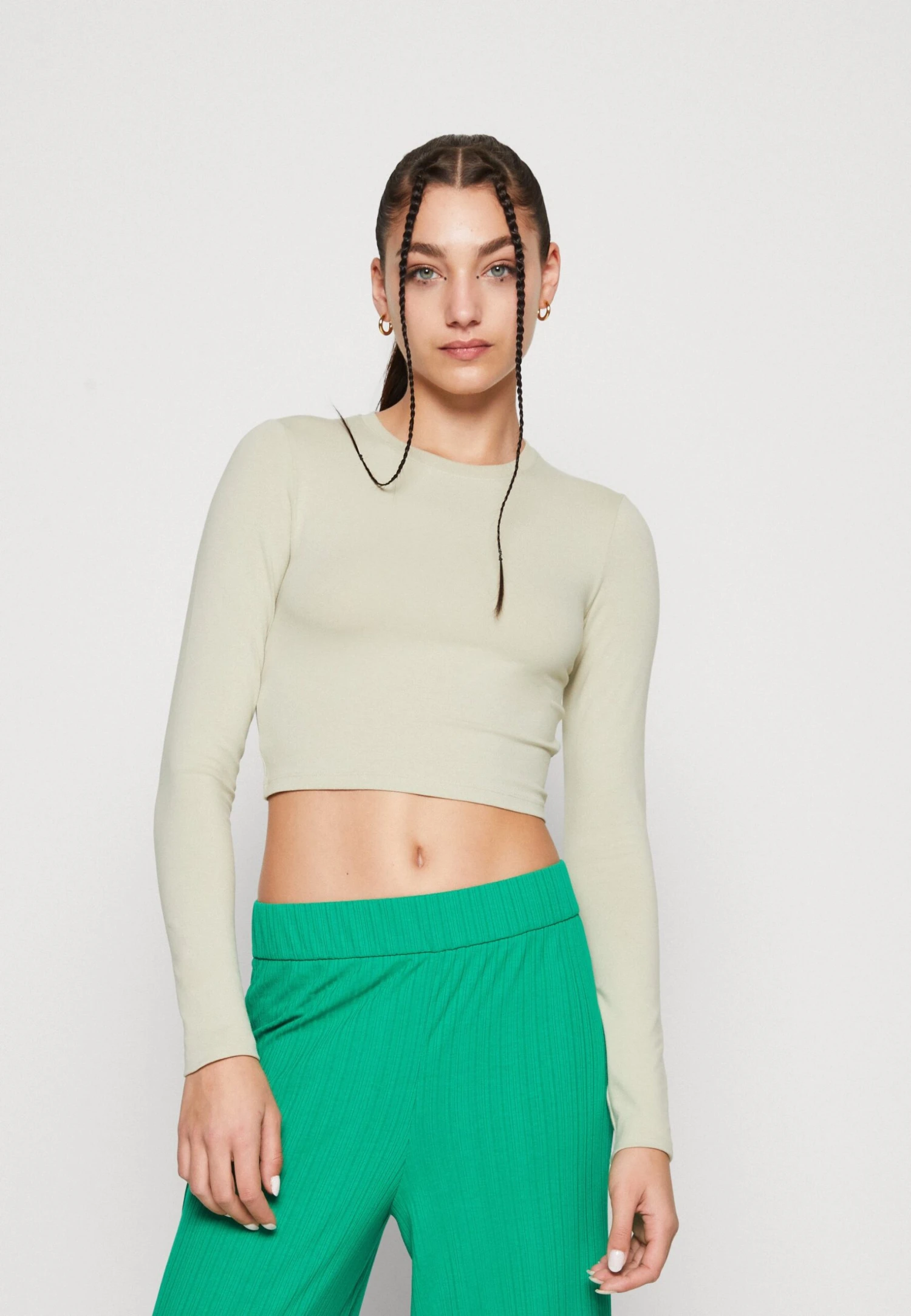 WEEKDAY Long Sleeve Crop 2Pack - Long Sleeved Top - White/Beige - Image 2