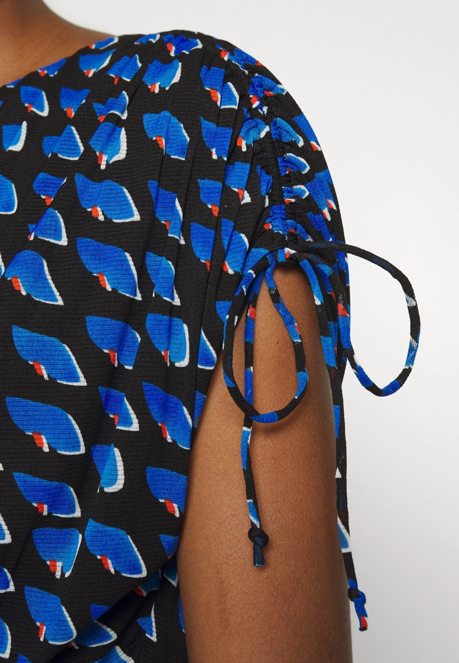 Andra Jumpsuit - Jumpsuit - Betta Scales - Image 6