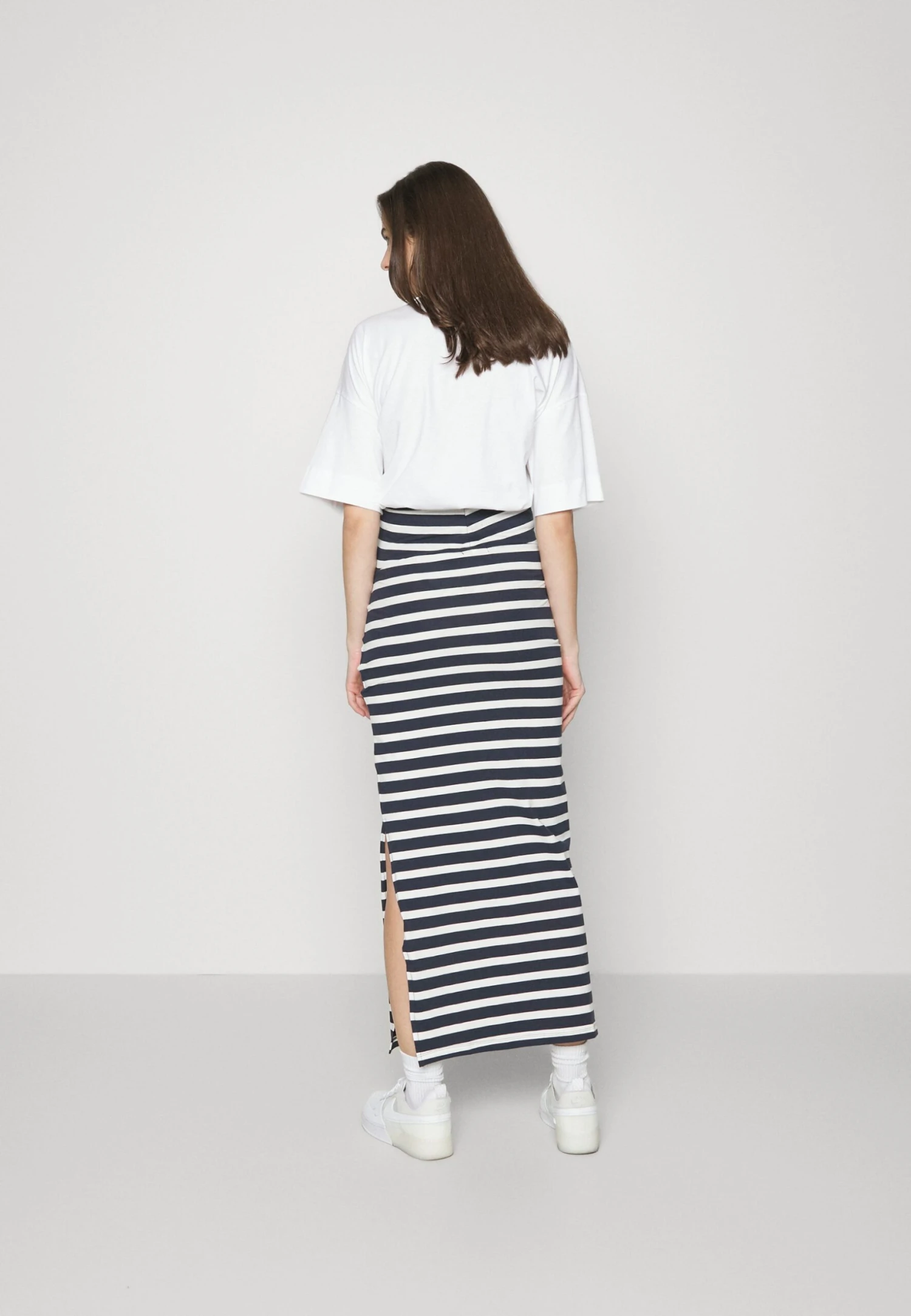 Mamalicious Mlmia Skirt - Maxi Skirt - Dark Blue/White - Image 3