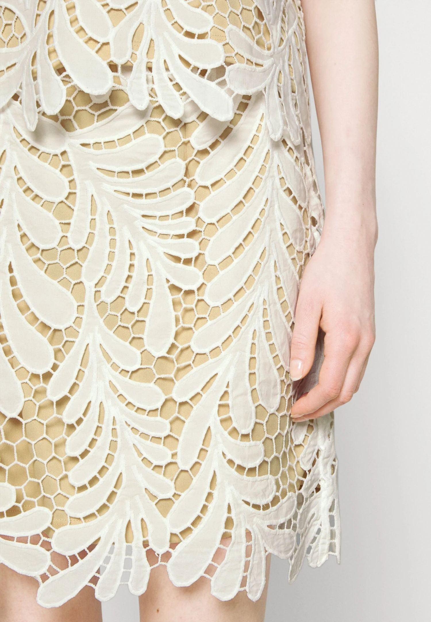 Bruuns Bazaar Periwinkle Lauma Skirt - Mini Skirt - Snow White/Sand - Image 5