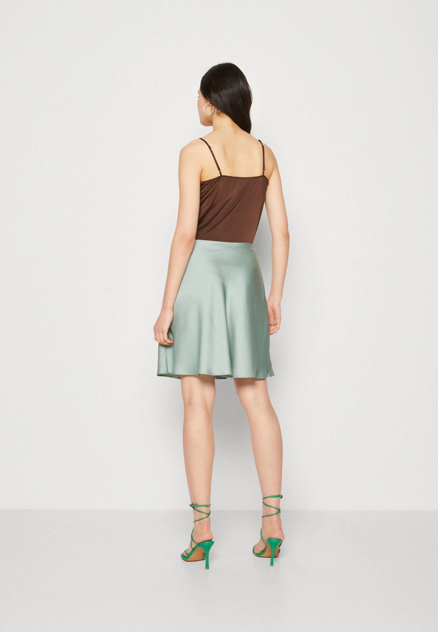 Vila Viellette Short Skirt - A-Line Skirt - Green Milieu - Image 3