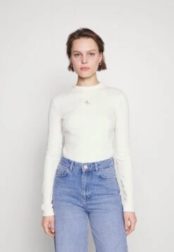 Calvin Klein Jeans Badge - Long Sleeved Top - Ivory