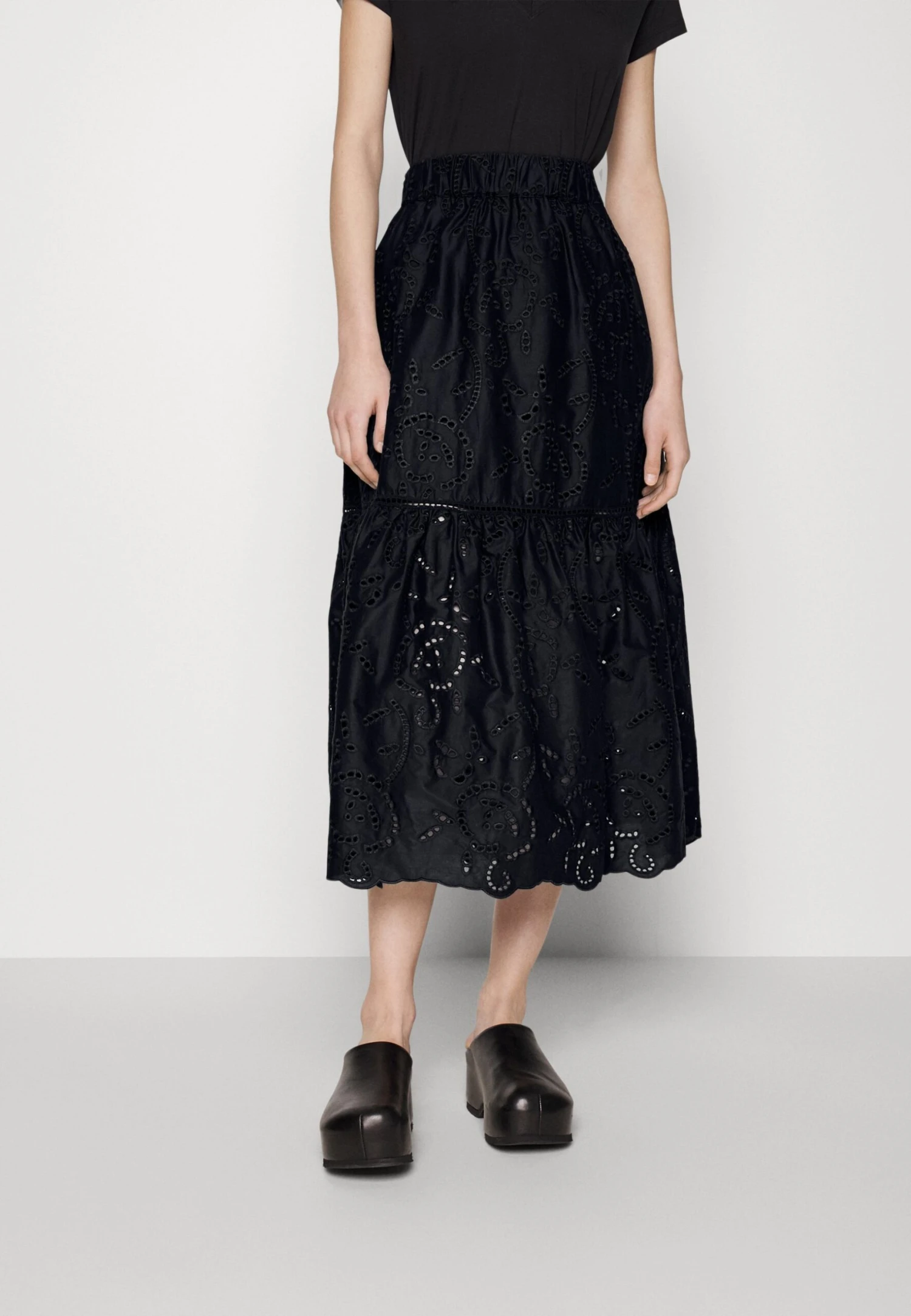 MAX & Co. Linea - A-Line Skirt
