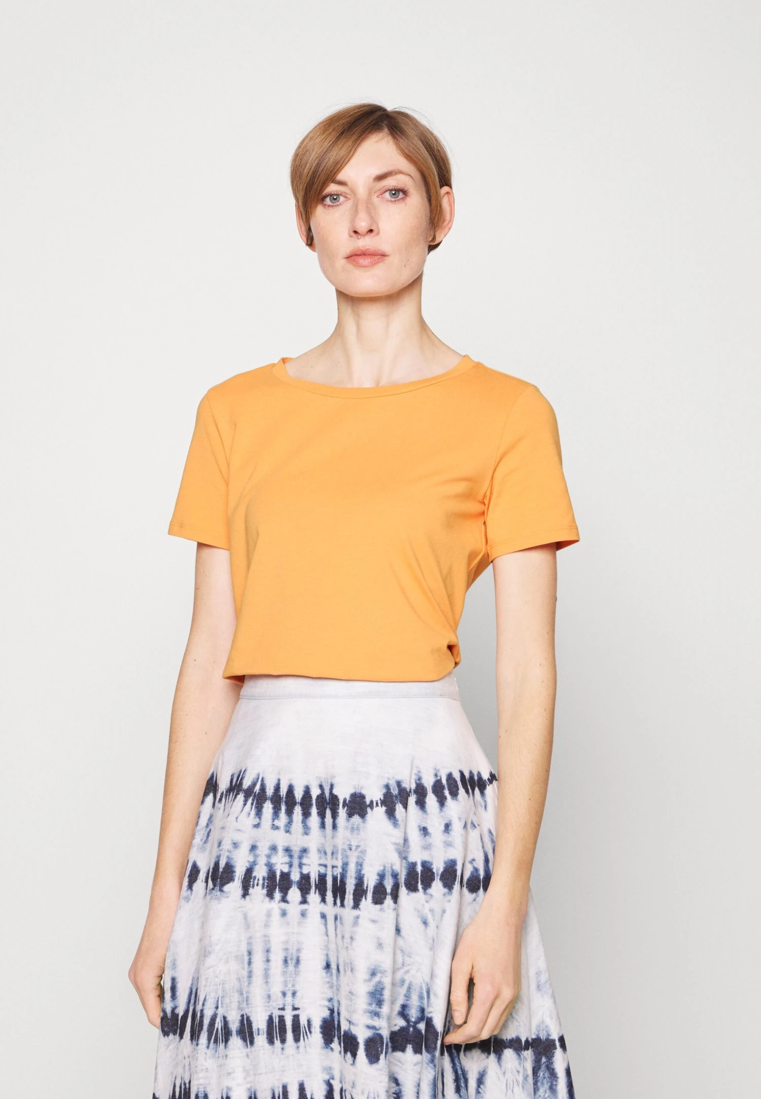 Multib - Basic T-Shirt - Arancio
