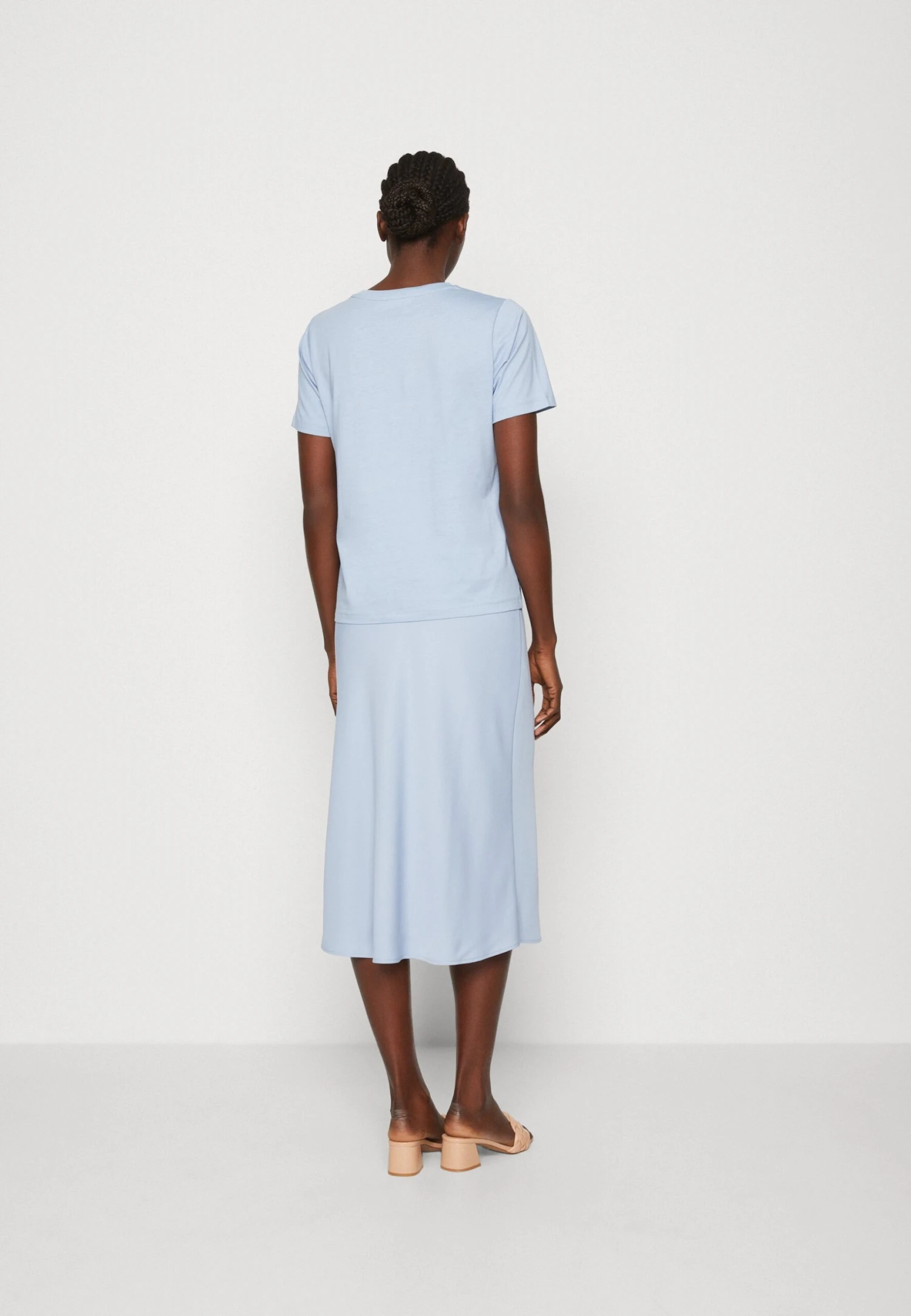 Calvin Klein Micro Logo - Basic T-Shirt - Image 3