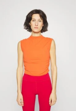 Athleta Transcend Ruched Tank - Top - Larkspur Red