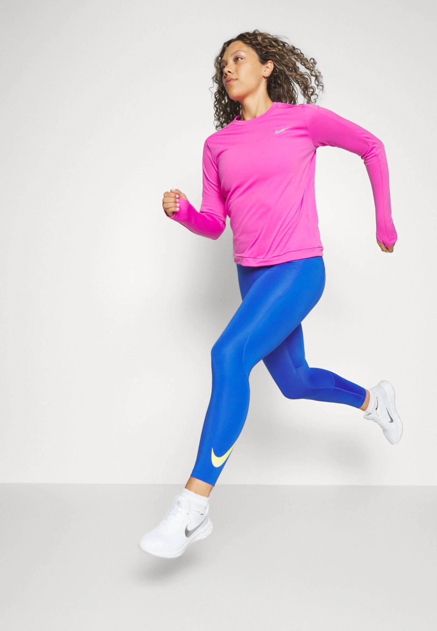 Nike Performance Pacer Crew - Long Sleeved Top - Active Fuchsia - Image 2