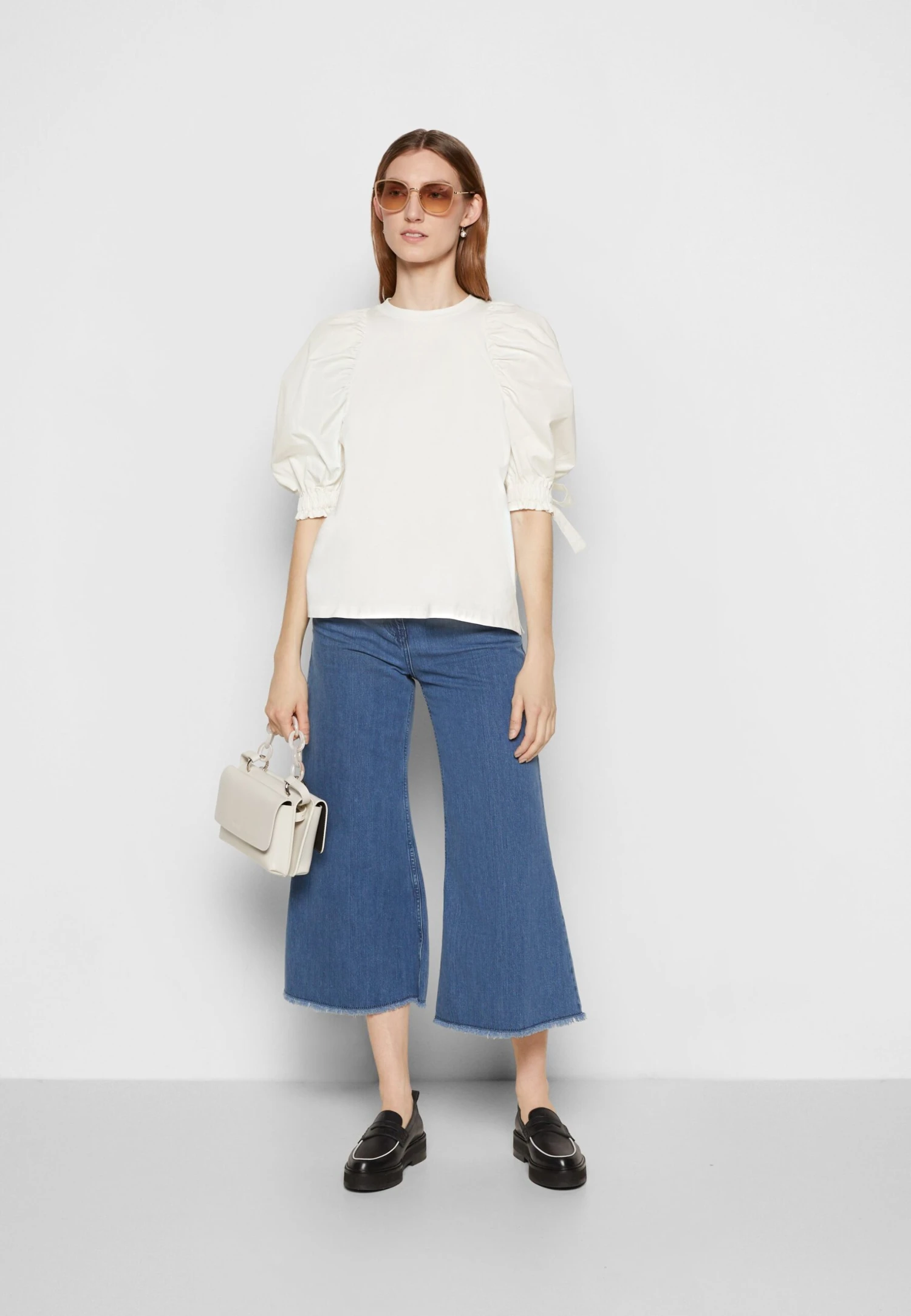 Mother Of Pearl Pearl Shoulder Puffball Sleeve - Print T-Shirt - White - Image 2