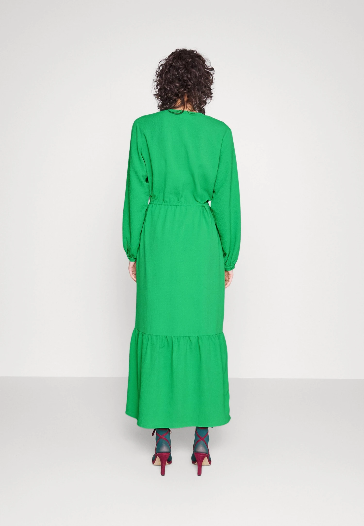 Another Label Ghalia Dress - Day Dress - Fern Green - Image 3