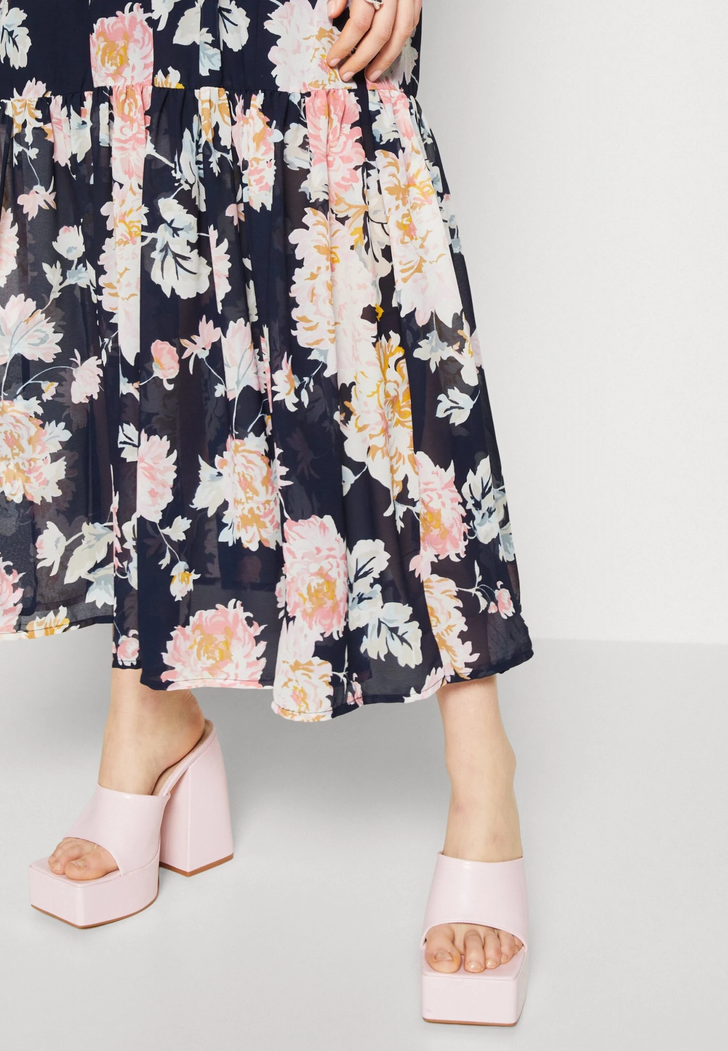 ONLY Onlstar Life Singlet Dress - Maxi Dress - Image 6