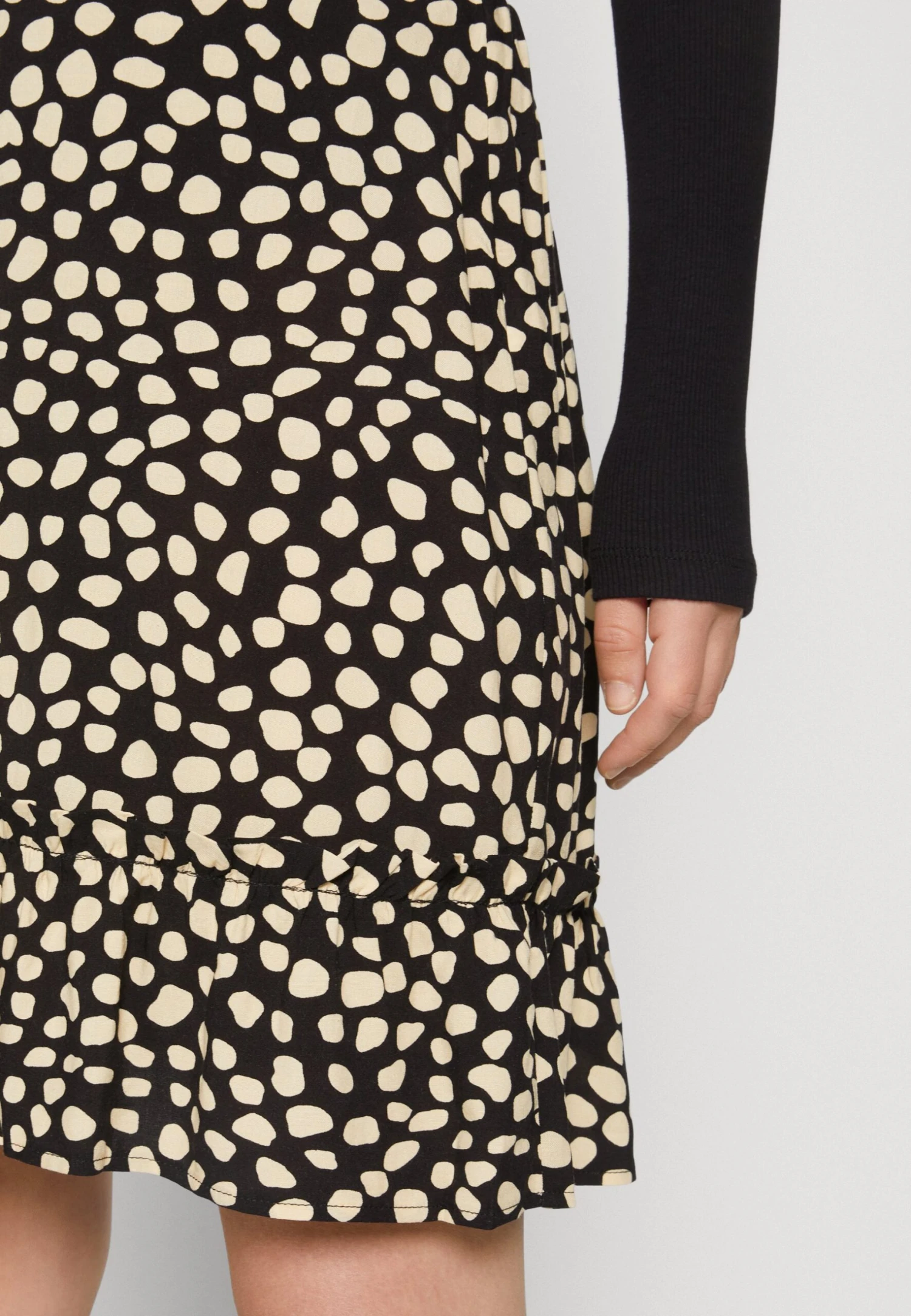 Vila Vicelina Apa Hw Su Pb - A-Line Skirt - Image 6